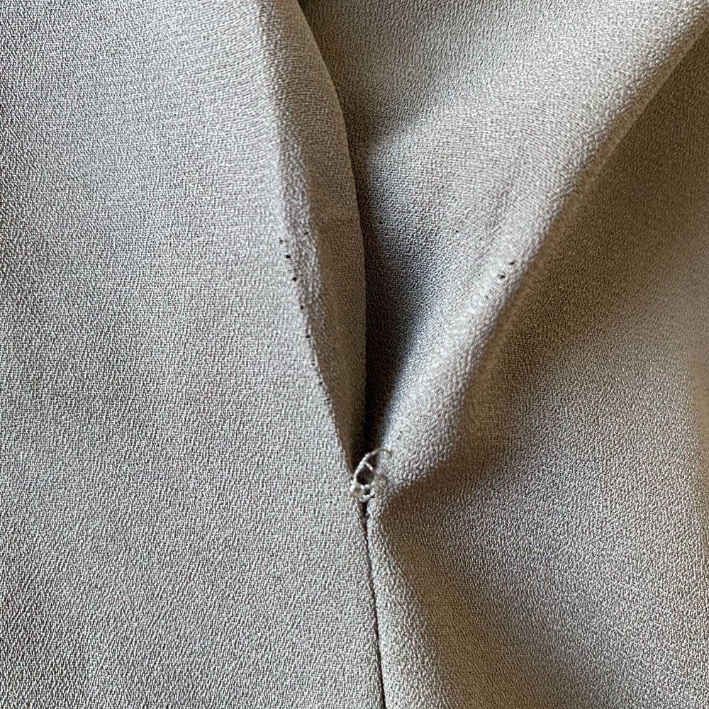 EUC Mossimo Olive Green Blouse Sz M - Picture 6 of 7